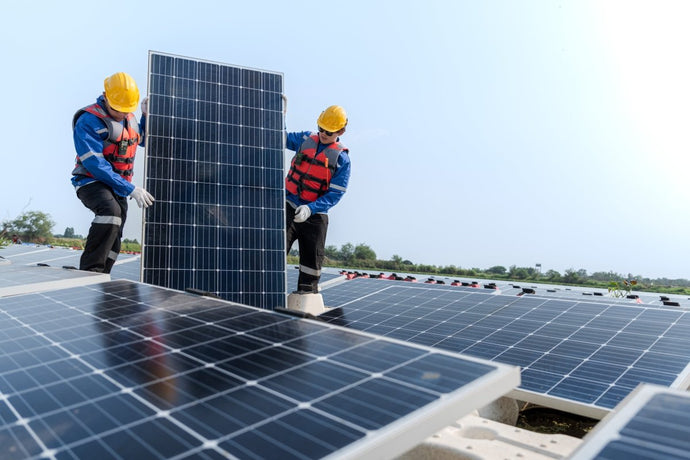 Cele mai comune defecțiuni ale sistemelor fotovoltaice: prevenție și soluții de remediere