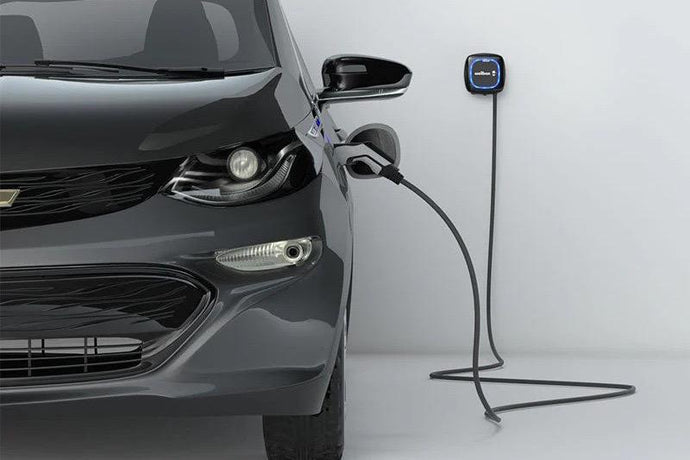 De ce să instalezi o stație de încărcare auto electrică acasă? Beneficiile importante