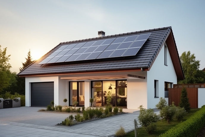 Sistemul Fotovoltaic rezidențial vs. comercial: Avantaje și diferențe esențiale